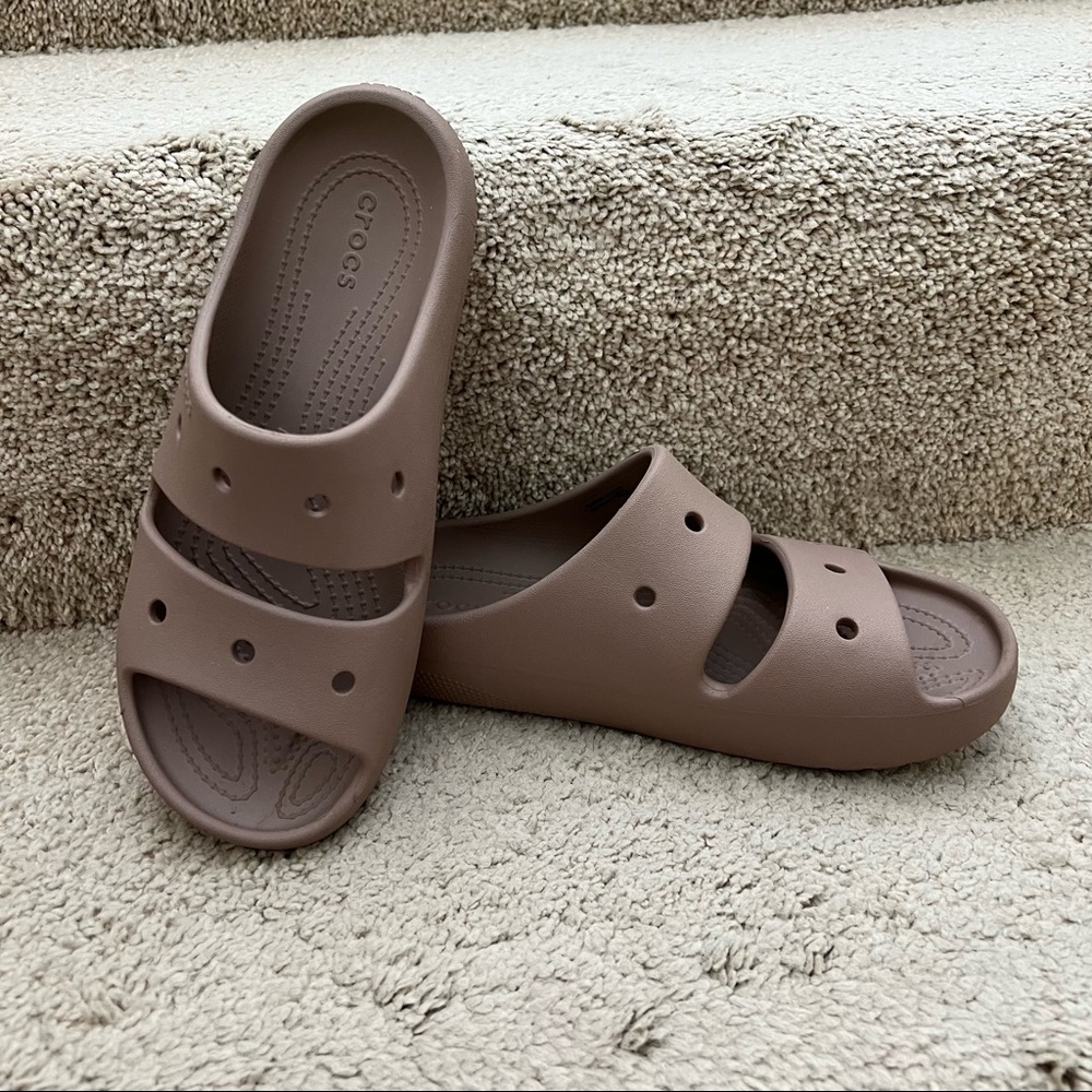Women’s Classic Croc Sandals